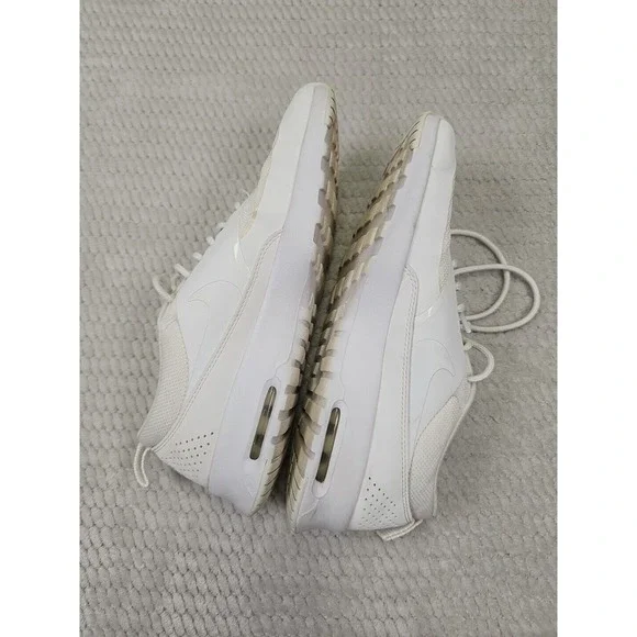 Nike Air Max Thea Womens 9 Sneakers Shoes Triple White 599409 115 - Picture 6 of 10